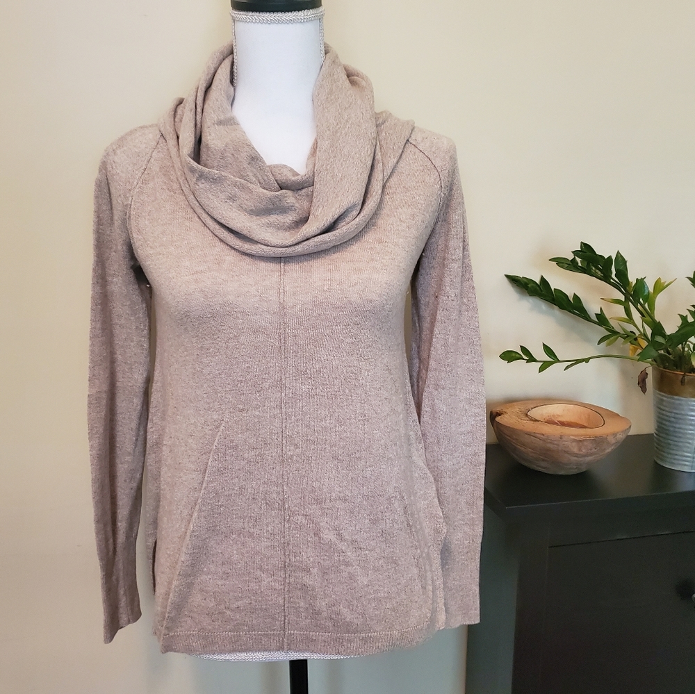 Knit sweater